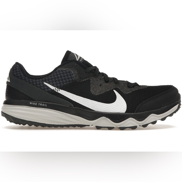 Nike Juniper Trail Sneaker